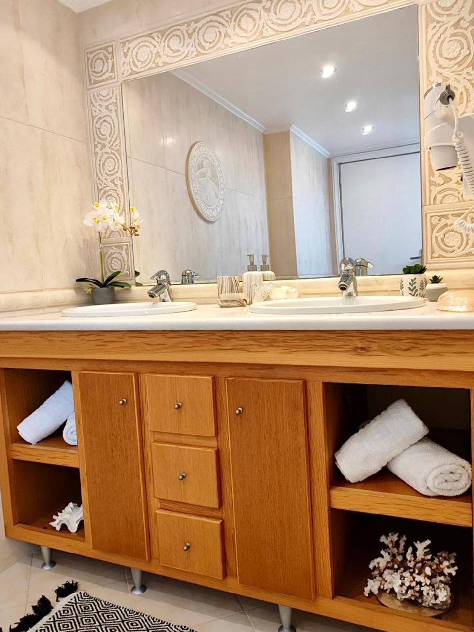 Theasis Apartments Adámas Extérieur photo