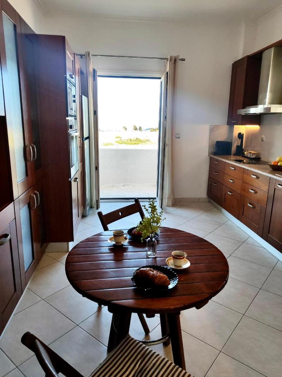 Theasis Apartments Adámas Extérieur photo